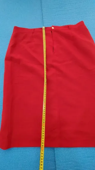 Falda midi roja vintage zig zag (talla 56)