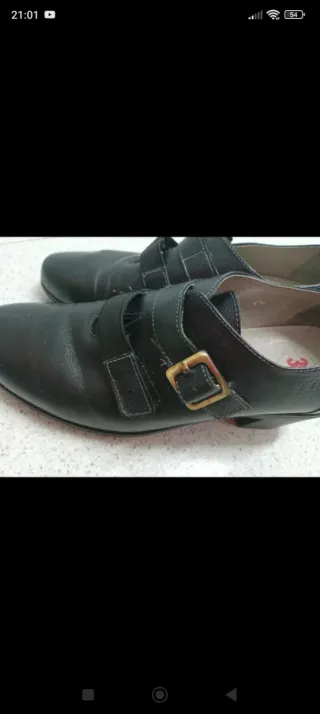 Zapatos de piel negros talla 38