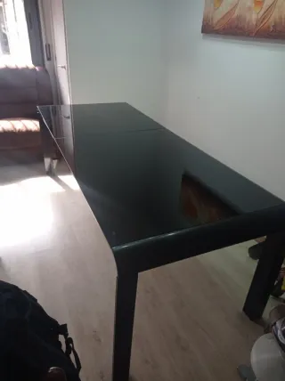 Mesa comedor extensible vidrio templado negra