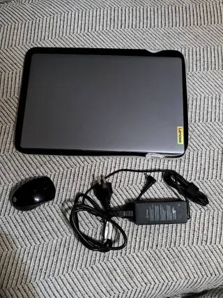 Ordenador portátil Lenovo Gris