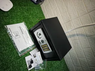 Caja fuerte electrónica 31x20x20cm + 2 llaves