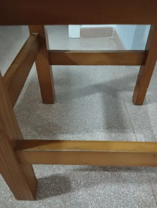 Silla de madera estilo rústico
