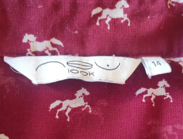 Blusa sin mangas granate con caballos