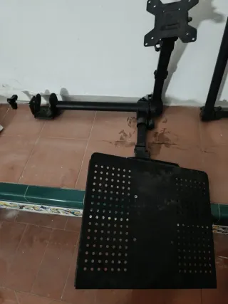 Soporte Monitor Negro Ajustable