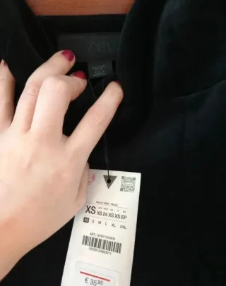 Mini abito nero Zara