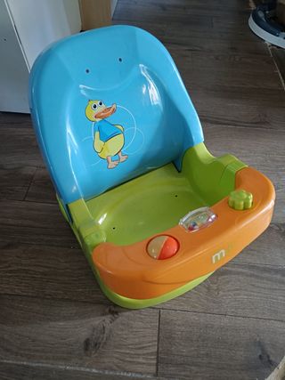 Trona portátil para bebé con diseño de pato