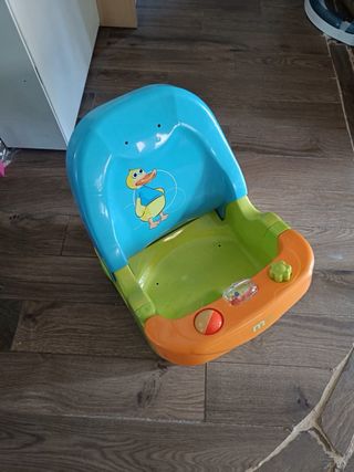 Trona portátil para bebé con diseño de pato