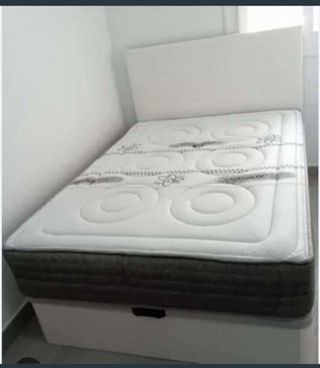 Letto a scomparsa con materassi viscoelastici