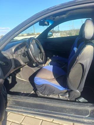 Hyundai Coupe 2001