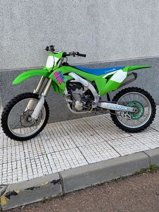 Moto Kawasaki Motocross Verde y Azul