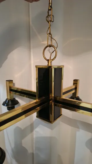 Lámpara vintage metal dorada y negra