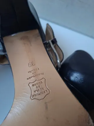 Sandalias de cuero negras