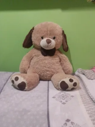 Peluche gigante de perro