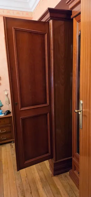 Armario de madera maciza 2 puertas