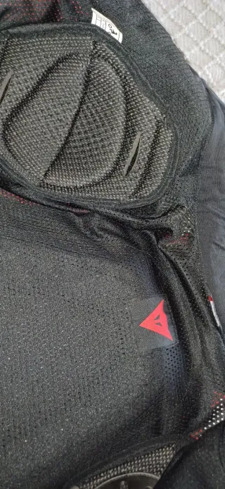 Chaqueta Dainese Moto Negra y Roja