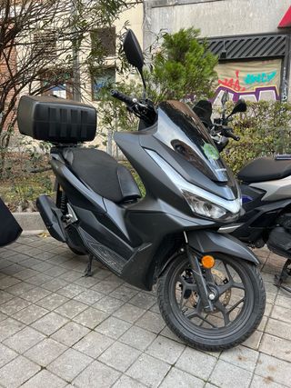Honda PCX DX 125 Negra del 2025 // 1000km