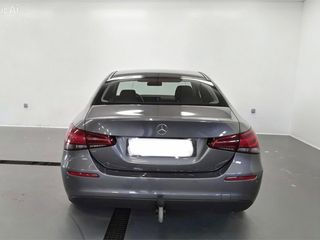 Mercedes-Benz Clase A180 sedan