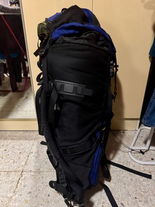 Mochila Expedición Altus Negra y Azul