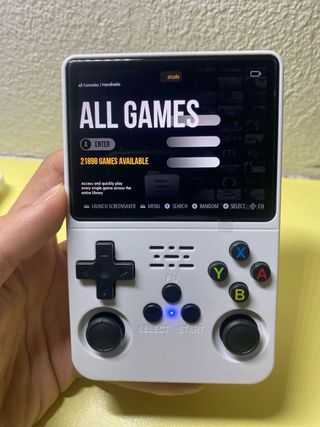 Consola Portátil Retro R36S Blanca