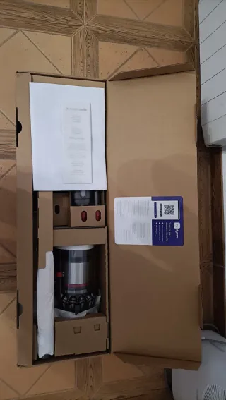 Aspiradora Dyson Cyclone V10 sin usar