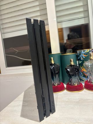 PlayStation 4 Pro 1TB PS4 Pro Negra