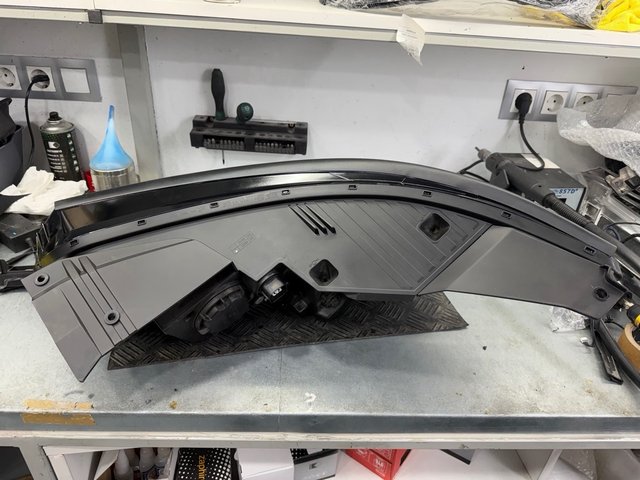 Faro Derecho Kia EV6 2021-2024 Original