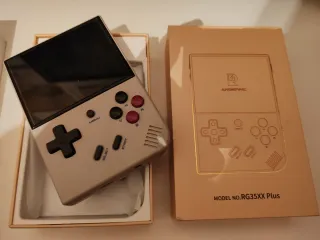 Consola Portátil Anbernic RG35XX Plus
