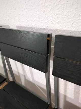 Mesa comedor negra y 4 sillas