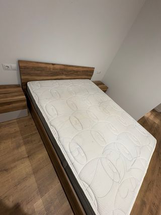 Dormitorio de matrimonio + 2 mesitas