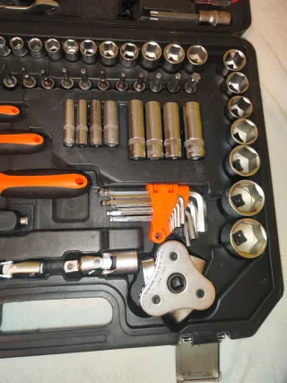 Maletín de herramientas 122 piezas