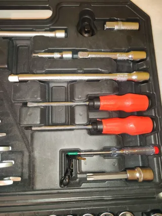 Maletín de herramientas 122 piezas