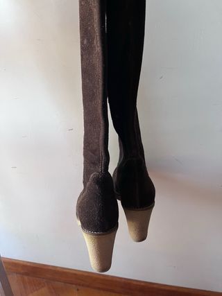 Stivali in camoscio marrone n. 35