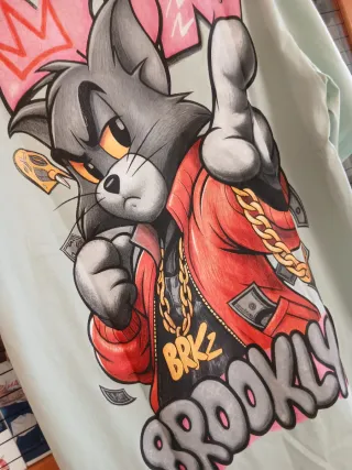 Camiseta Tom Graffiti Oversize