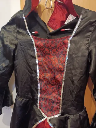 Disfraz Vampiresa Negro y Rojo 7-8 años