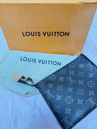 Neceser Louis Vuitton Toiletry Pouch 19