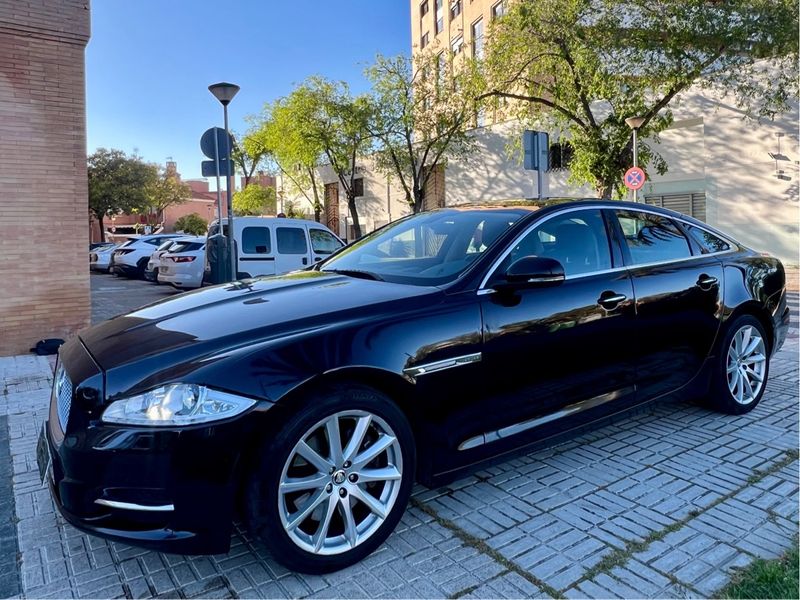 Jaguar XJ 2013 - foto 1