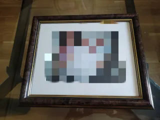 Marco de madera raíz con filo dorado