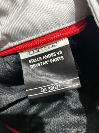 Conjunto de moto. chaqueta talla 36 y pantalón S