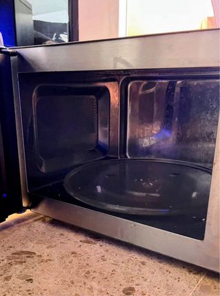 Microondas-Horno Beko Plata