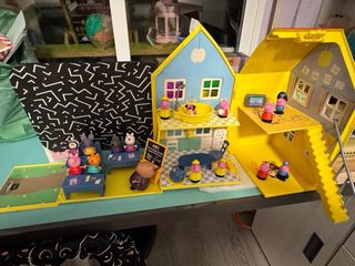 Casa y Colegio Peppa Pig