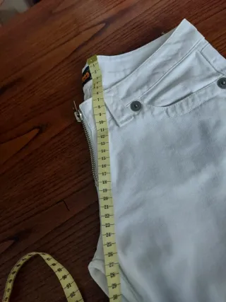 Jeans  vita bassa bianchi vintage a zampa tg.28