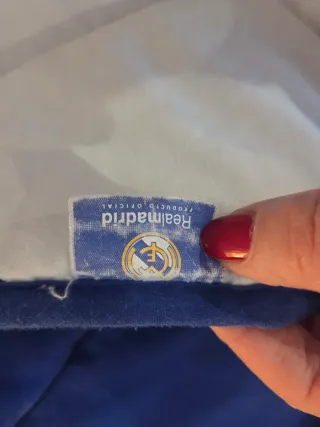 Edredón Oficial Real Madrid Azul y Dorado.