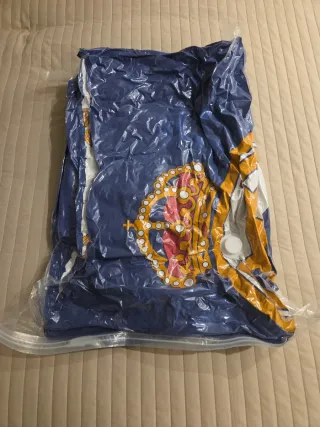 Edredón Oficial Real Madrid Azul y Dorado.