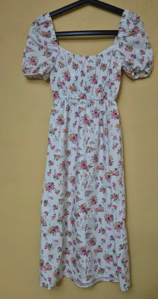 Vestido midi floral blanco