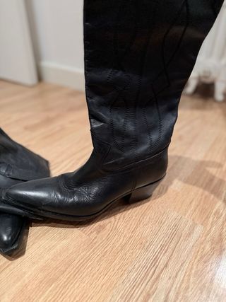 Botas altas de piel Zara negras