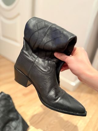 Botas altas de piel Zara negras