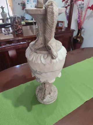 Jarrón de mármol moca crema