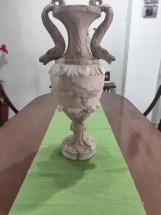 Jarrón de mármol moca crema