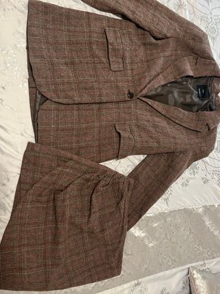 Traje Zara Marrón Cuadros