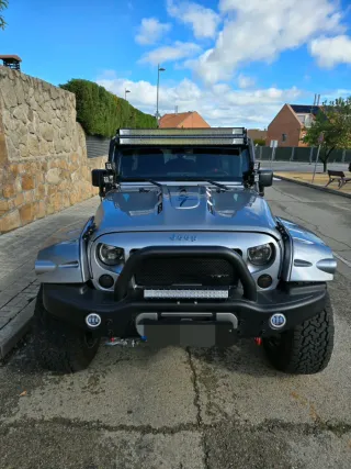 Jeep Wrangler rubicon V8 6.4L 500 cv